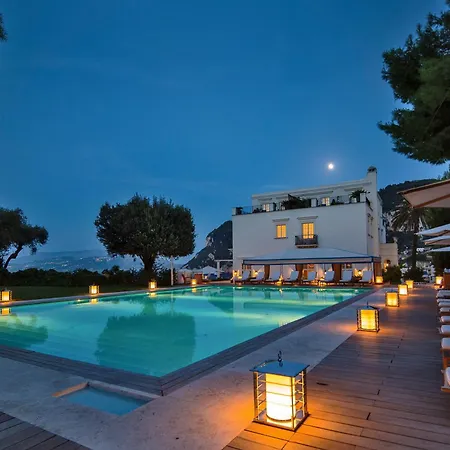 Ξενοδοχείο J.k. Place 5*