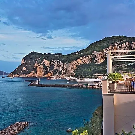 J.k. Place Hotel Capri