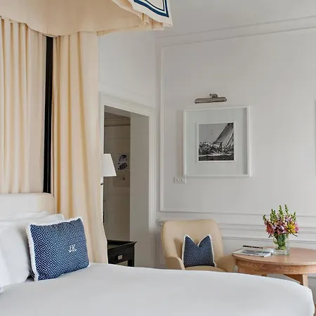 جيه كيه بليس فندق 5*