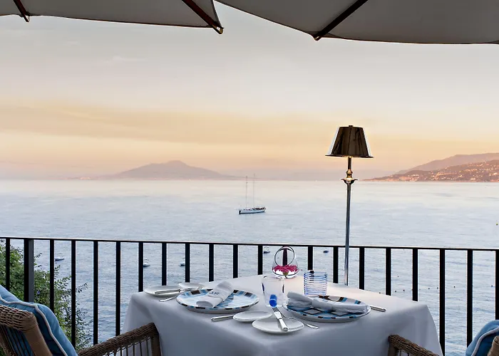 فندق جيه كيه بليس 5*