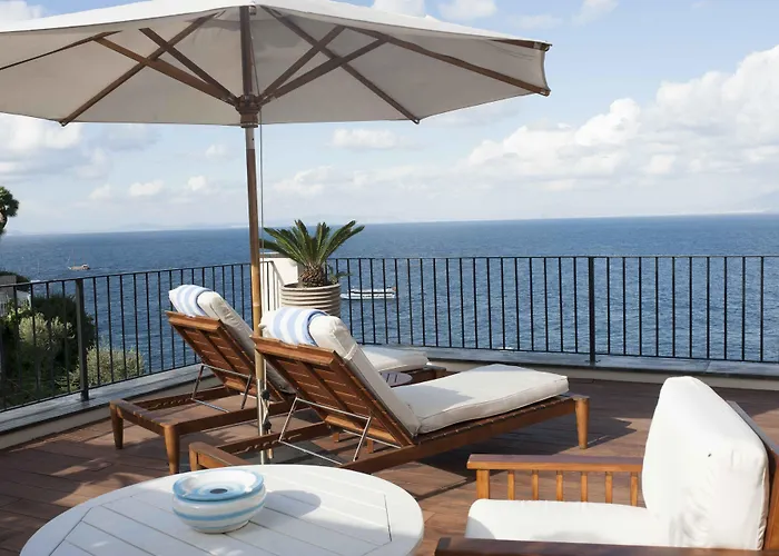 جيه كيه بليس فندق 5*