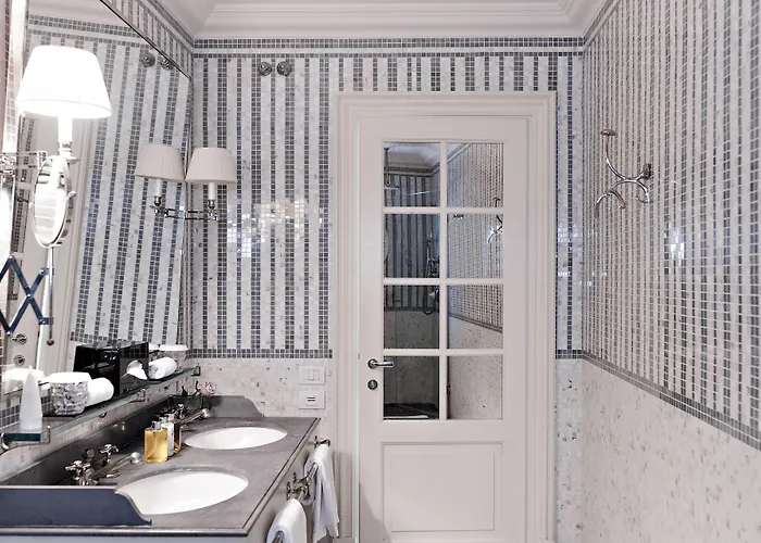 جيه كيه بليس 5*