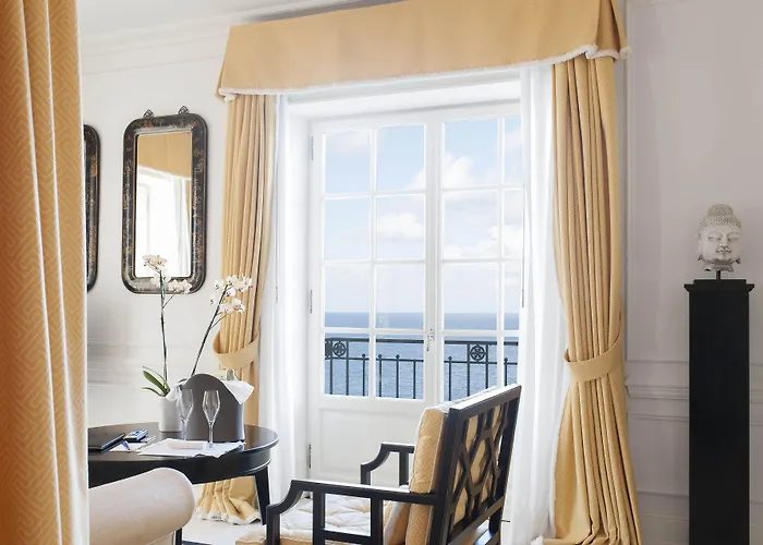 فندق جيه كيه بليس كابري