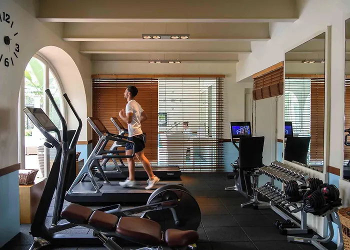 جيه كيه بليس فندق 5*