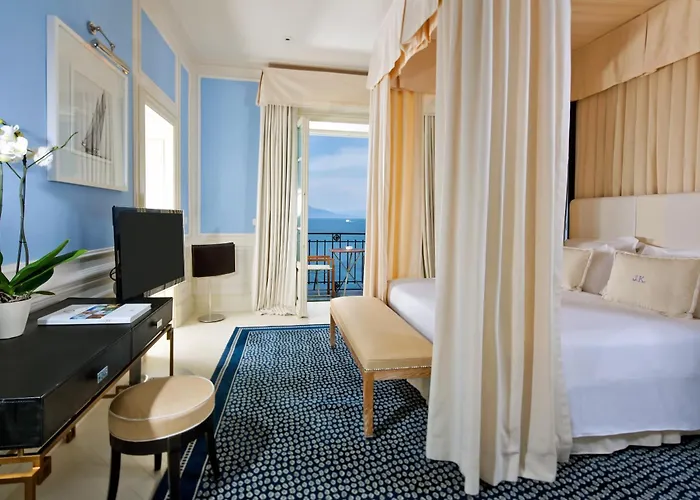 فندق جيه كيه بليس 5*