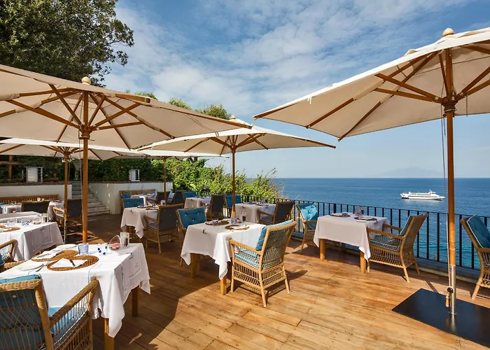 فندق جيه كيه بليس 5*