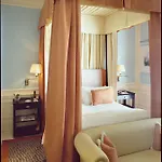 فندق جيه كيه بليس 5*