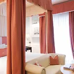 جيه كيه بليس 5* كابري