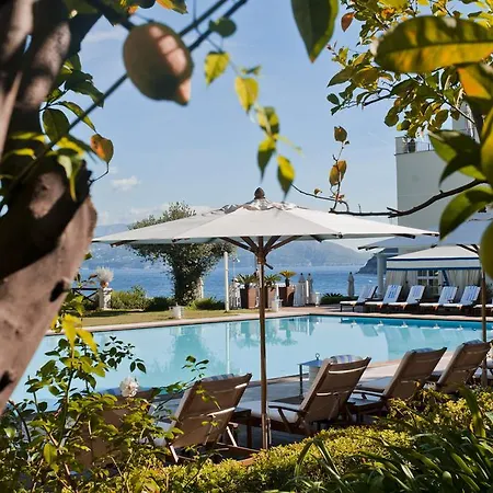 فندق جيه كيه بليس 5*